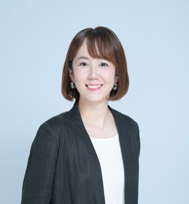 大﨑 綾子　先生