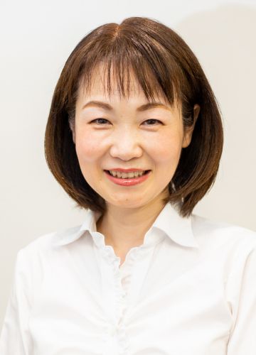 鈴木 由里 先生